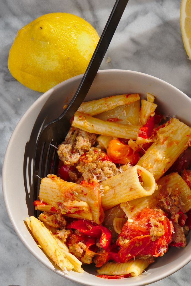 rigatoni served with ground pork, pepper and tomato sauce