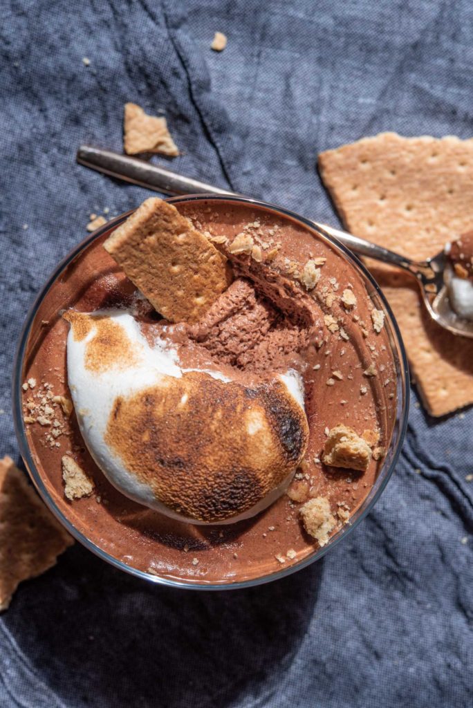 s'more mousse with graham crackers